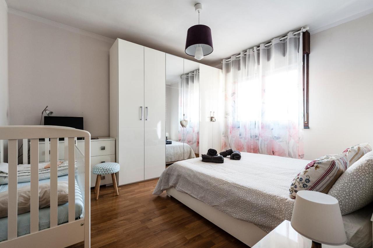 Hostly - Family Strada Dell'olio - Brand New 2br, 2 Bathrooms With Ac Apartment