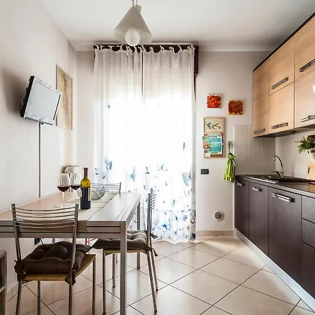 Hostly - Family Home Strada Dell'Olio - Brand New 2Br, 2 Bathrooms With Ac Cascina Exterior photo