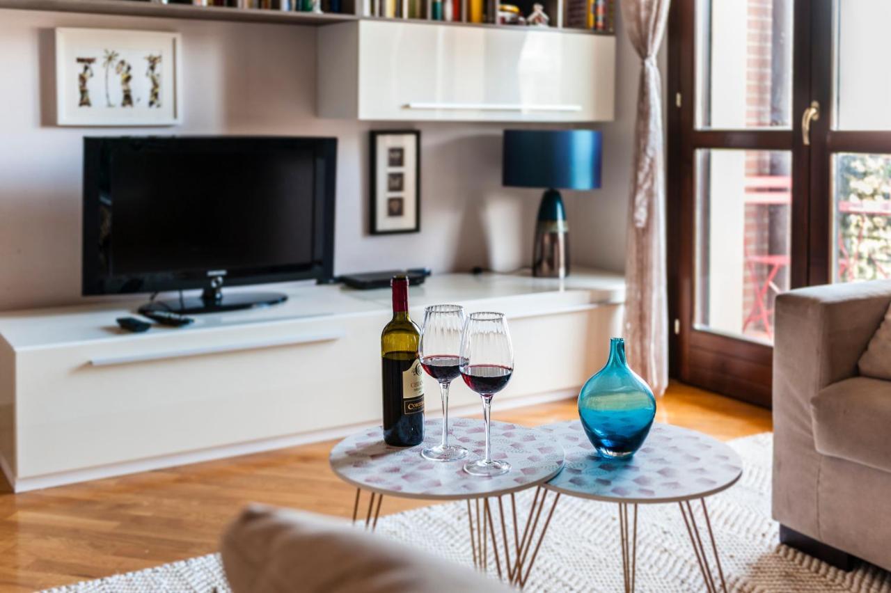 Apartment Hostly - Family Strada Dell'olio - Brand New 2br, 2 Bathrooms With Ac Cascina