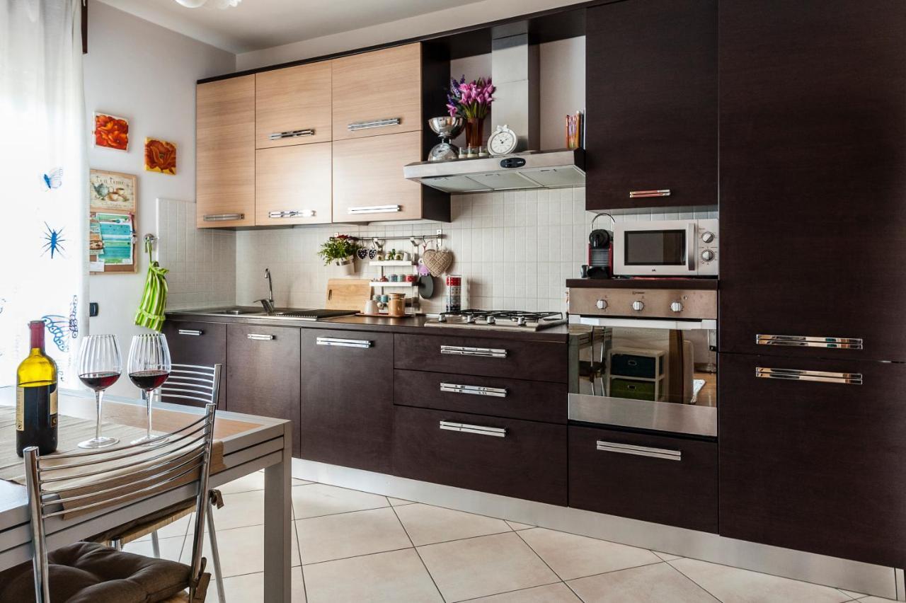Hostly - Family Strada Dell'olio - Brand New 2br, 2 Bathrooms With Ac